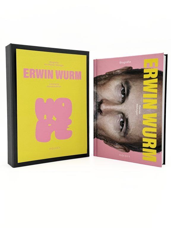 Foto der Sonderedition Hope von "Erwin Wurm" vor weißem Hintergrund