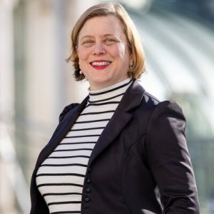 Porträtfoto von Susanne Falk