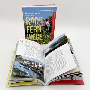 Produktfoto von "Österreichs schönste Radfernwege" vor weißem Hintergrund