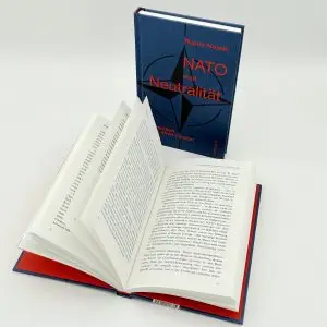 Produktfoto von "NATO statt Neutralität" vor weißem Hintergrund