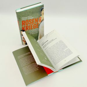 Produktfoto von "Rosen und Kriege" vor weißem Hintergrund
