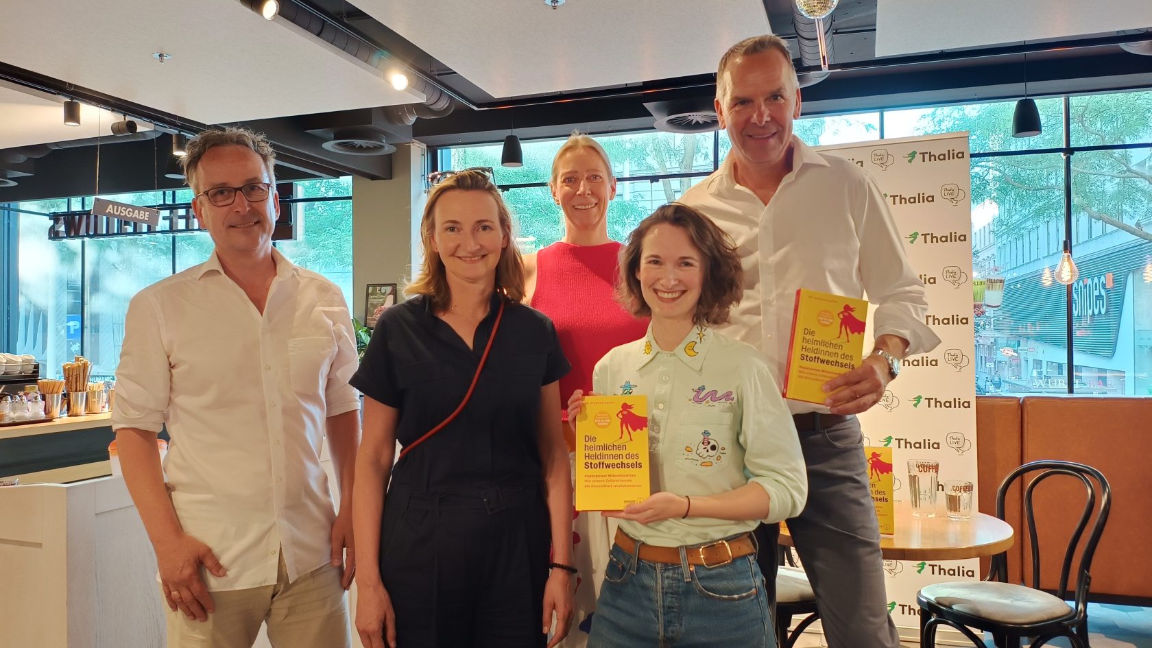 Gruppenfoto von Elisabeth Stein, Matthias Opis, Pia Kruckenhauser, Stephan Barth und Lea Hümbs