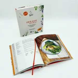 Produktfoto von "Heilsam Kochen" vor weißem Hintergrund